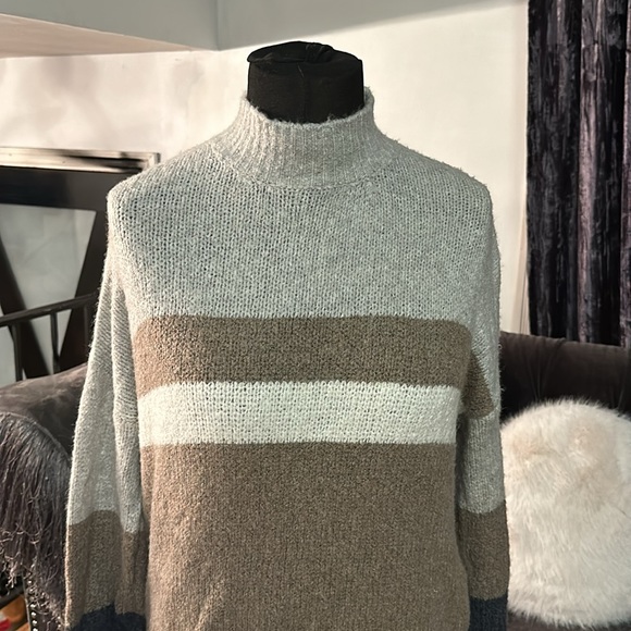 Magaschoni long sleeve sweater - Picture 2 of 5